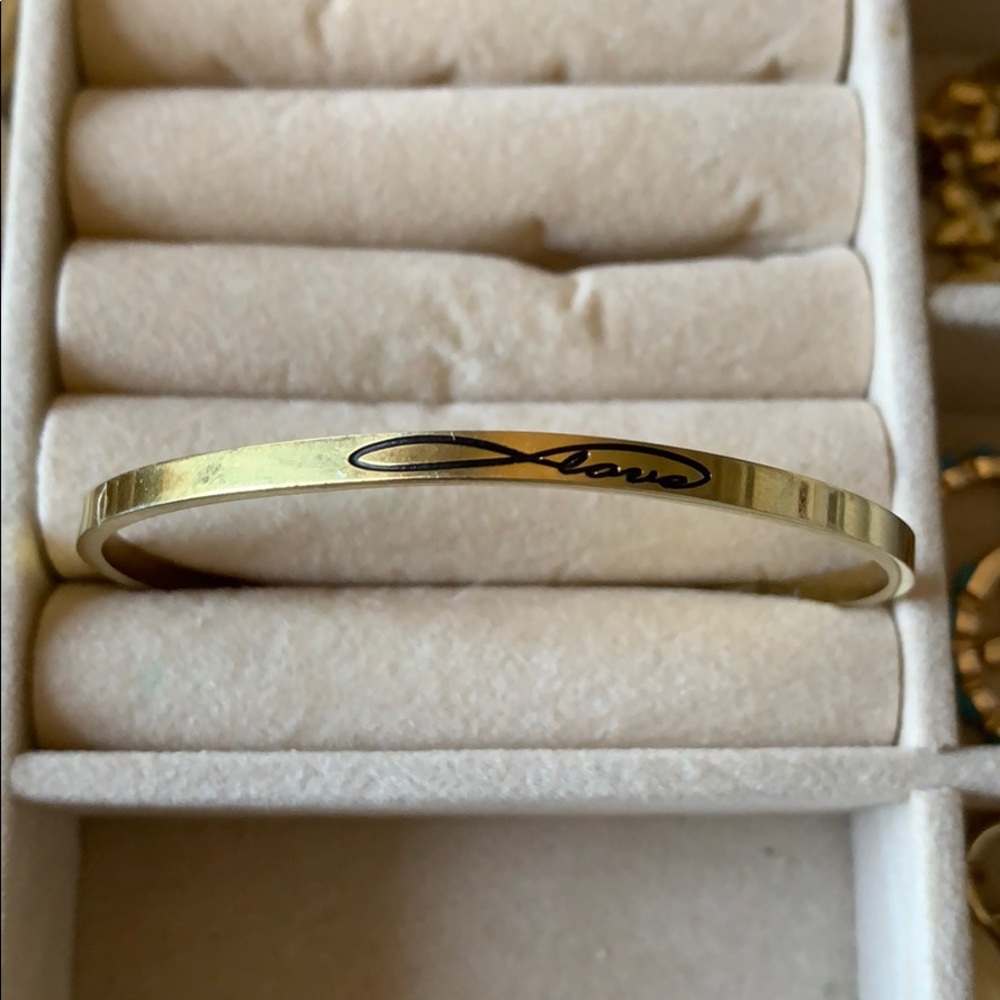 Love gold bracelet